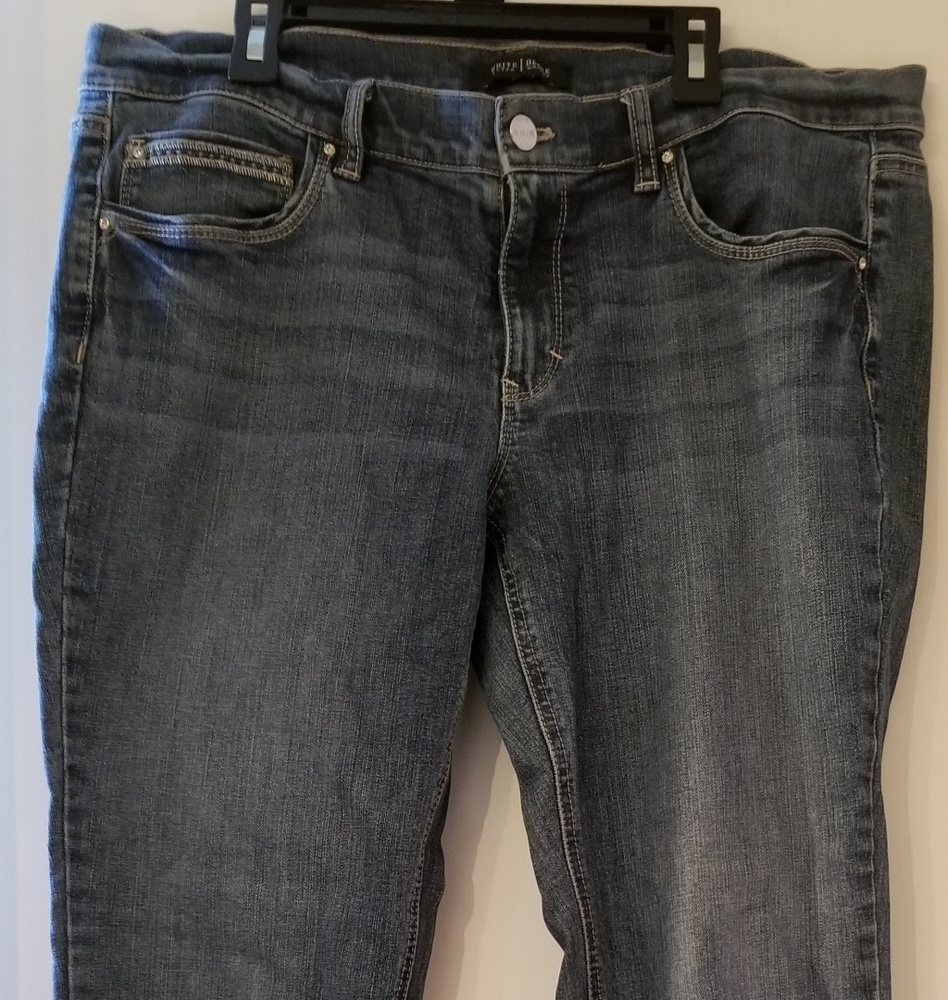 White House Black Market noir 12 Jeans